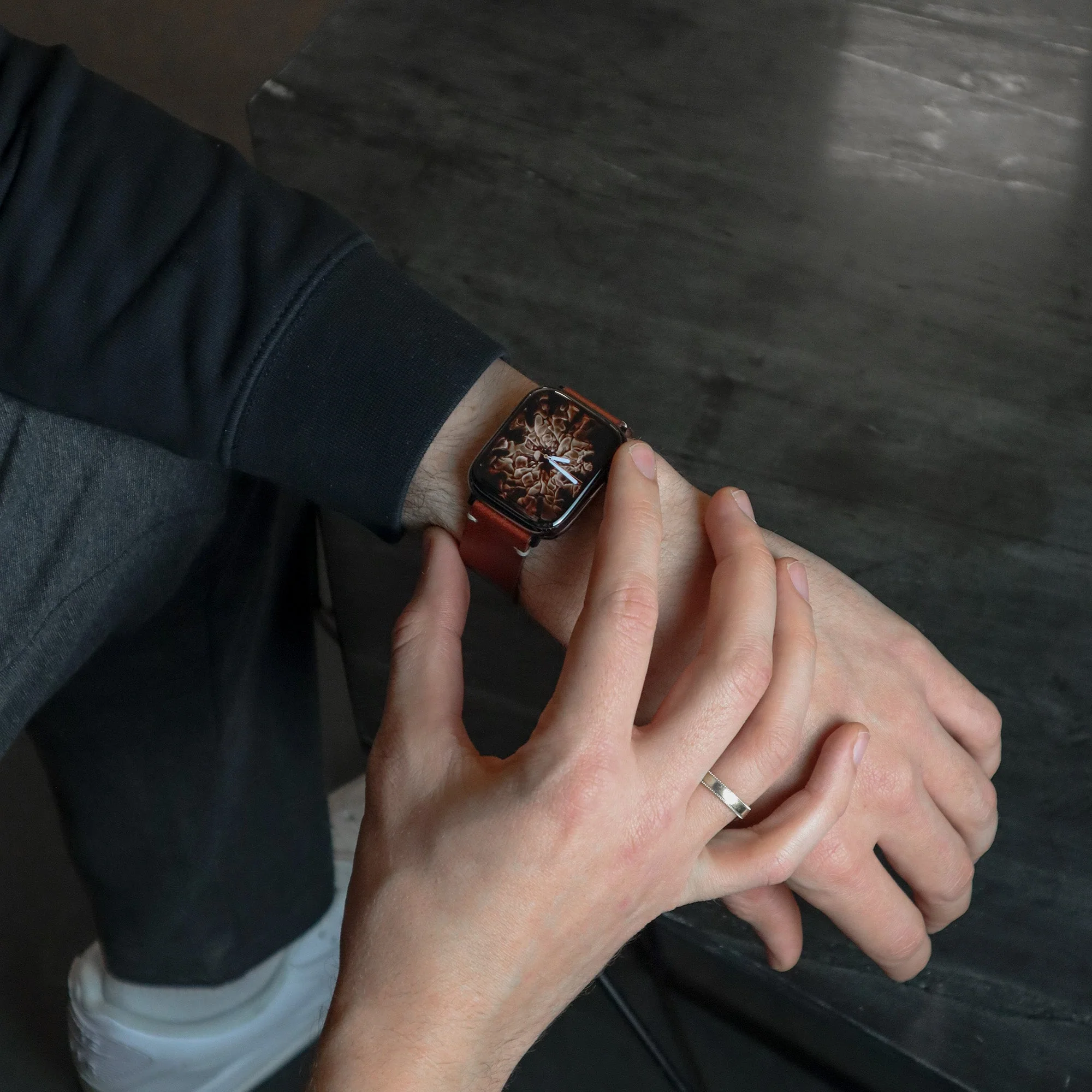 Vintage Lederarmband für Apple Watch - Image 14